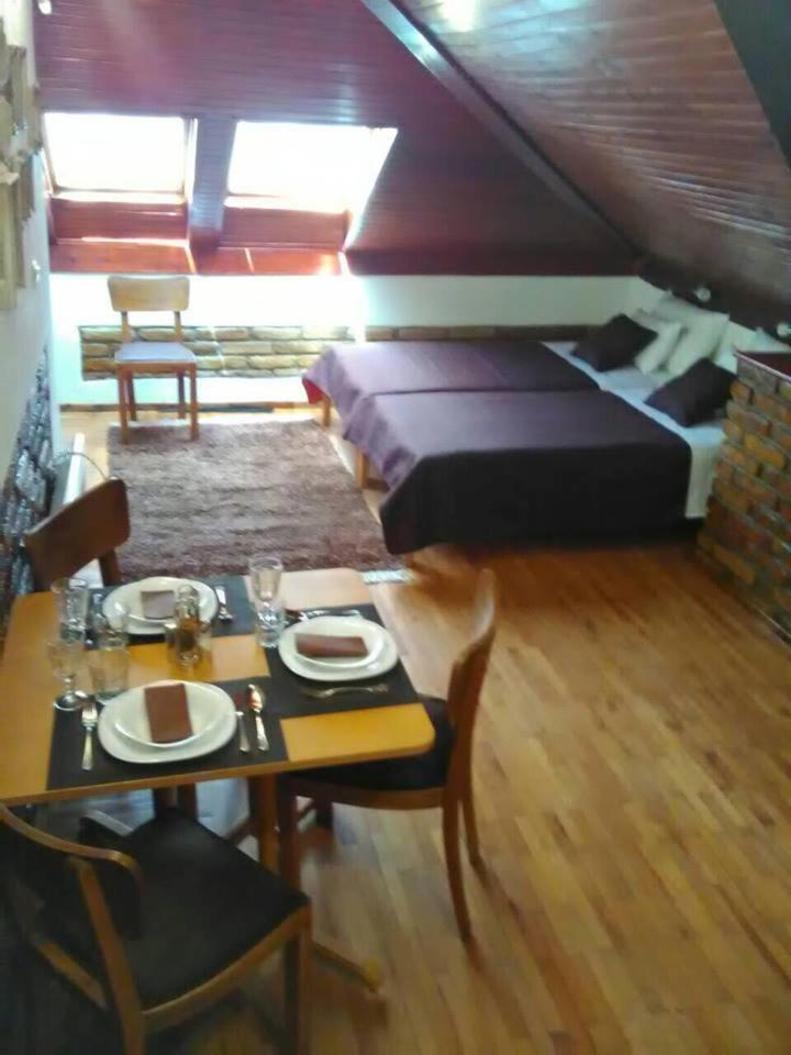 Miha Apartman Subotica Exteriör bild